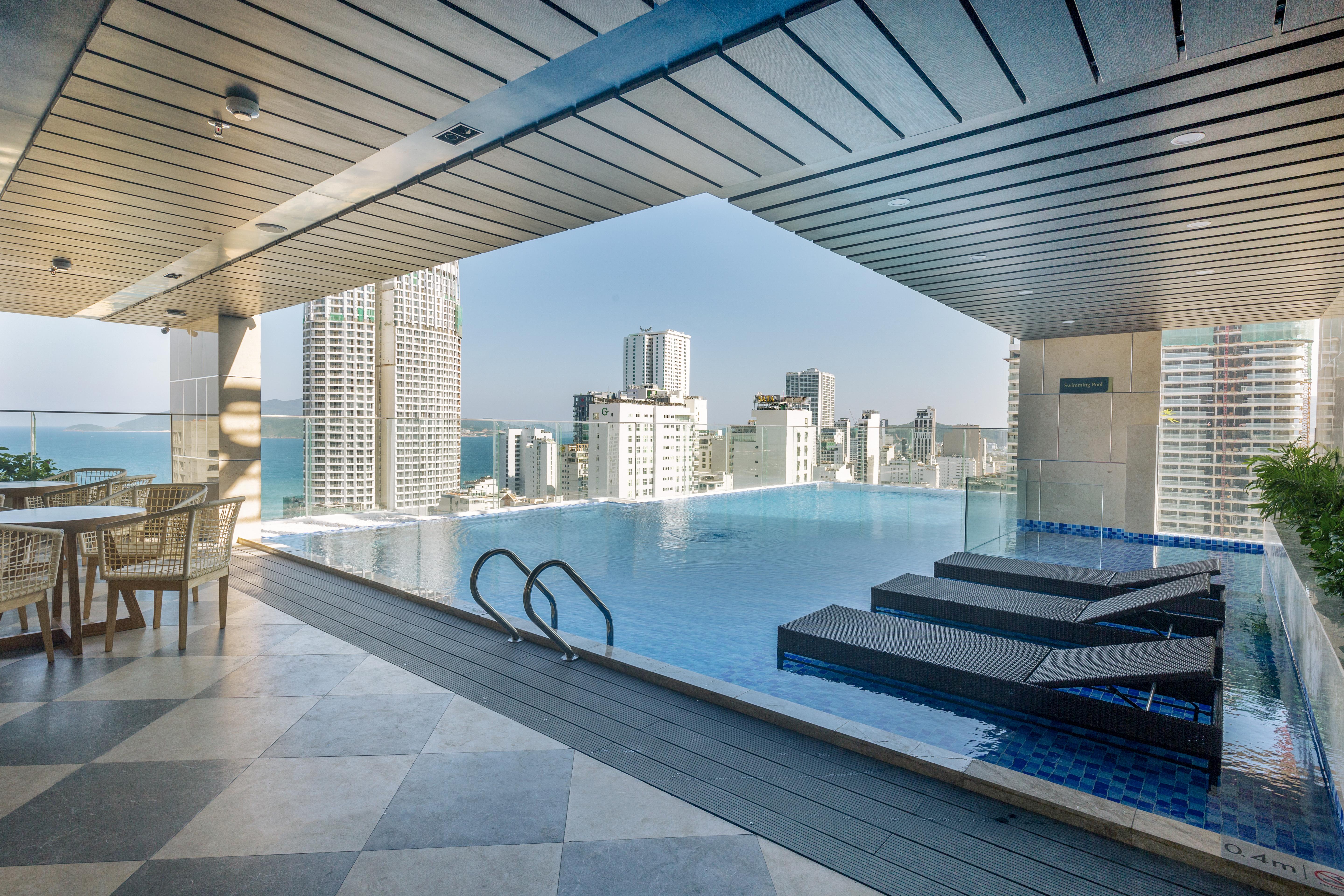 Lemore Hotel